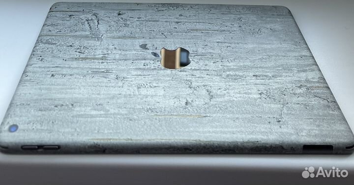 iPad 2020 и клавиатура Smart Keyboard Folio