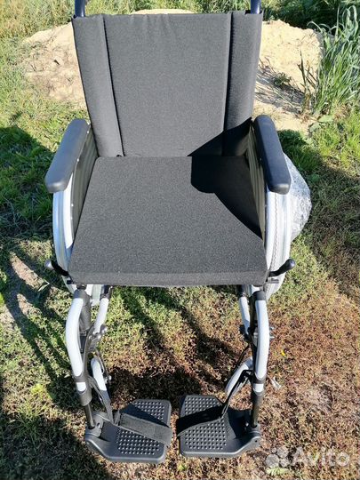 Инвалидная коляска новая