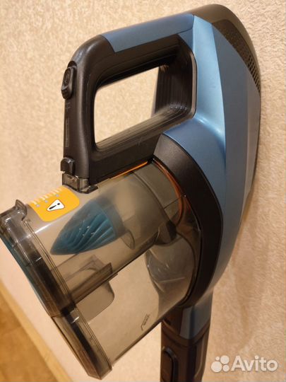 Пылесос вертикальный Philips FC6728/01