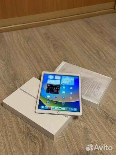 iPad pro 12.9 256 LTE