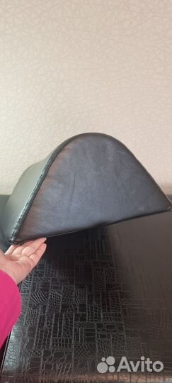 Подушка под ноги на кушетку