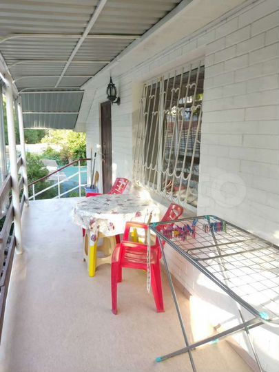 2-к. квартира, 58 м², 2/2 эт.