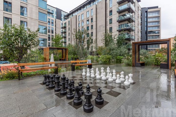 7-к. квартира, 303,8 м², 3/9 эт.