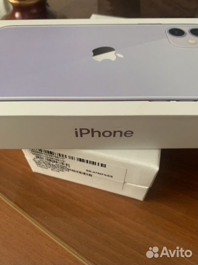 Коробки от телефонов с наушниками