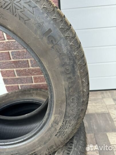 Continental IceContact 2 SUV 235/65 R19