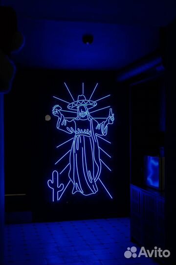 Неоновая вывеска