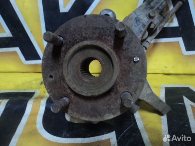 Кулак поворотный передний левый Hyundai Sonata 5