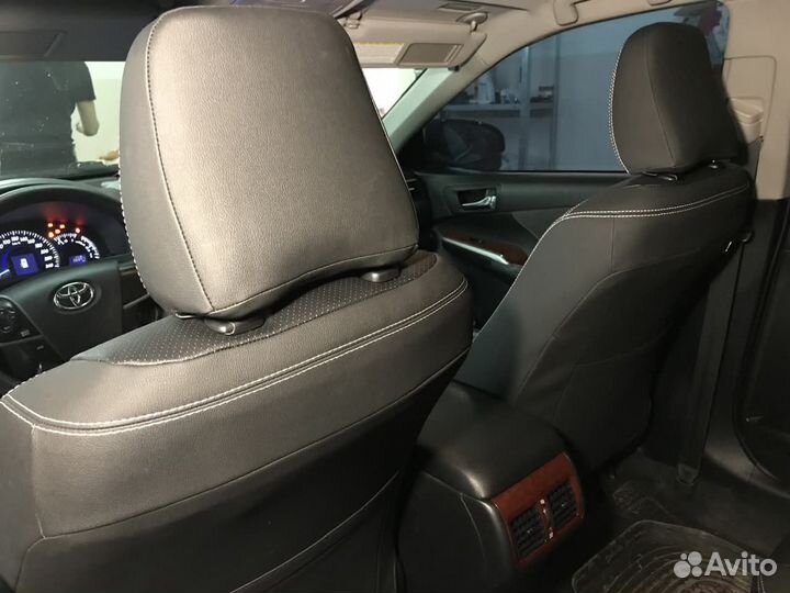 Чехлы на Toyota Camry 50