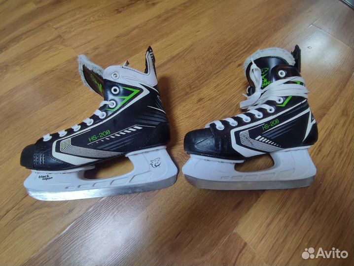 Коньки хоккейные