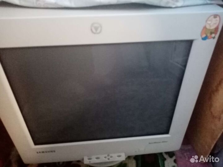 Системный блок с монитором