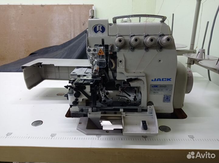 Оверлок Jack 804D