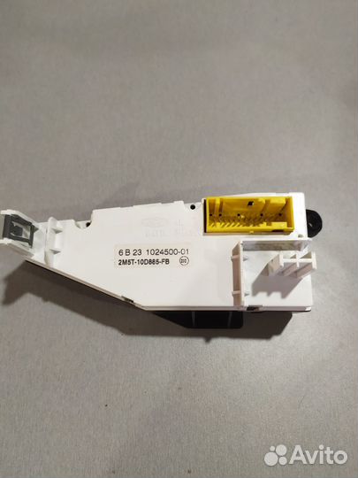 Информационный дисплей Ford Focus 1