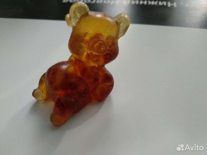 Поросенок из янтаря