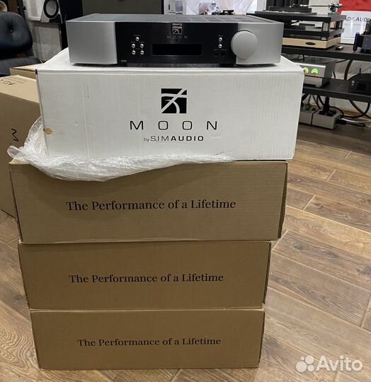 Интегральный усилитель SIM Audio Moon Neo 240i