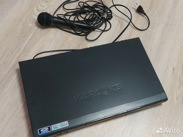 Караоке система LG с баллами + микрофон + 4 диска