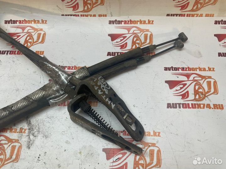 Трос стояночного тормоза левый Opel Antara C105