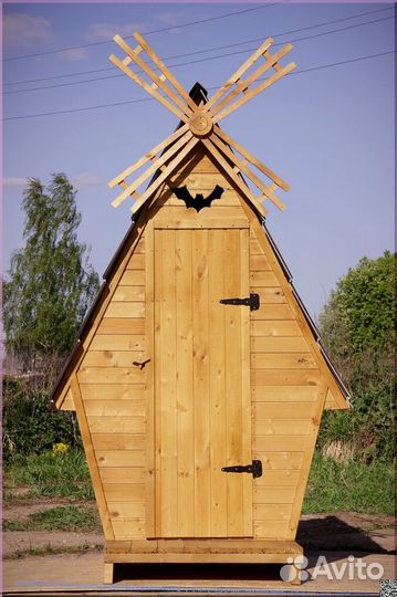 Уличный туалет деревянный SKU007
