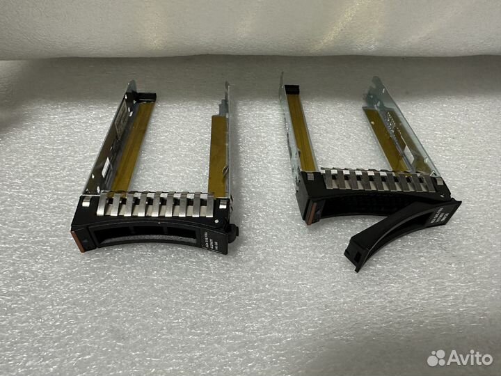 Салазки под HDD Ibm 2.5 sas/sata
