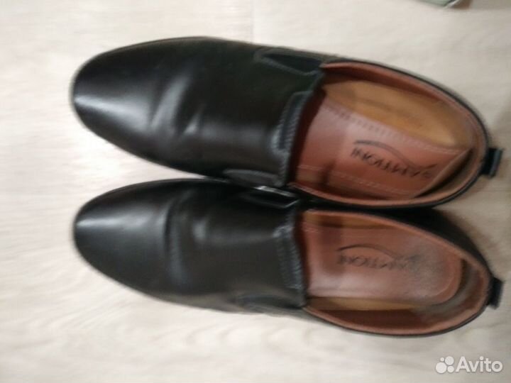 Продам туфли на мальчика