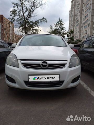 Opel Zafira 1.8 MT, 2013, 269 406 км с пробегом, цена 780000 руб.