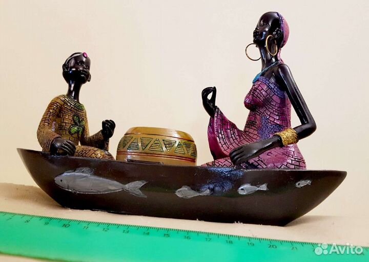 Подсвечник фигурки на лодке