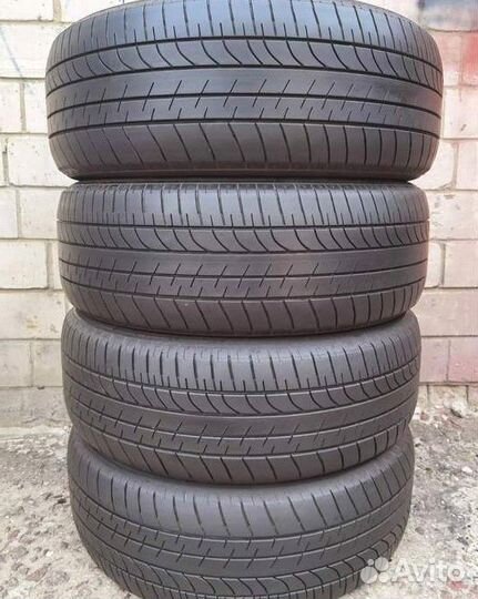 Bridgestone Dueler H/L 235/55 R20