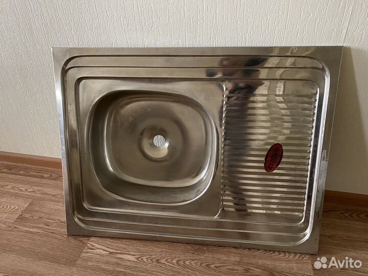 Раковина для кухни новая