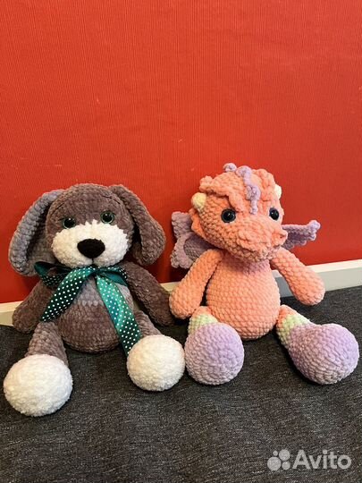 Вязаная игрушка дракончик и собака