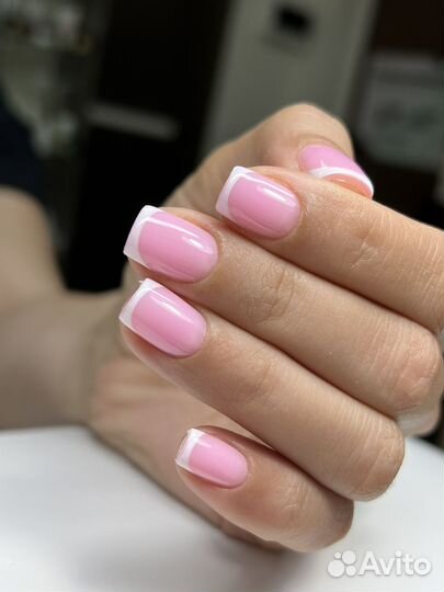 Маникюр и педикюр