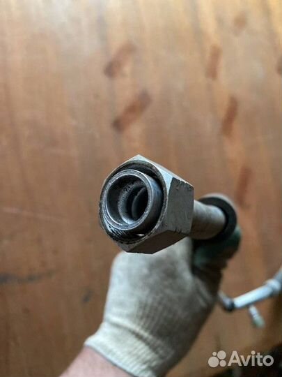 Трубка кондиционера Nissan Almera