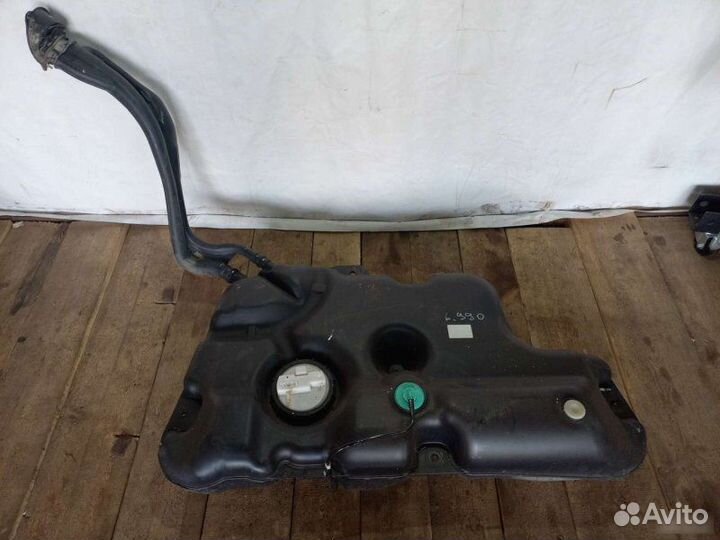 Топливный бак Renault Logan седан 1.6 2014