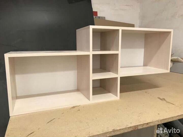 Полка настенная новая