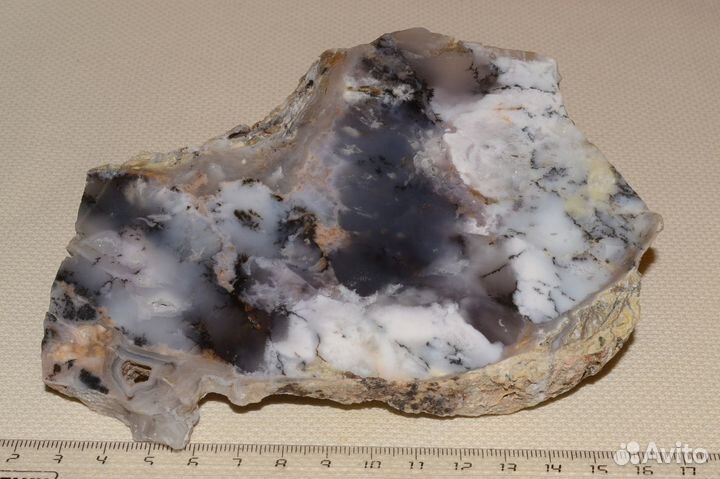 Минерал аметист, апофиллит, раухтопаз, целестин