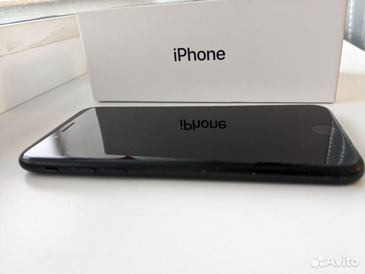iPhone 7, 32 ГБ