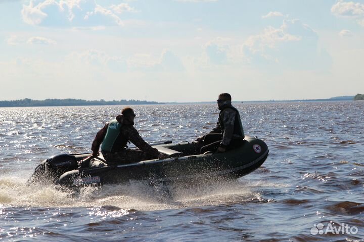 Лодка mishimo PRO 370 В красном цвете
