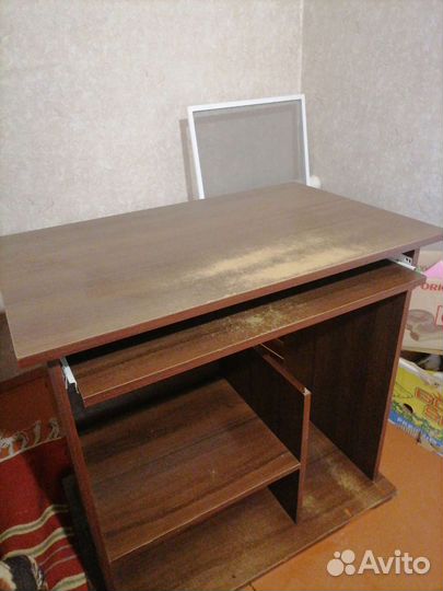 Компьютерный стол