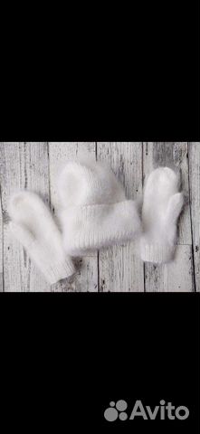 Шапка женская и варежки