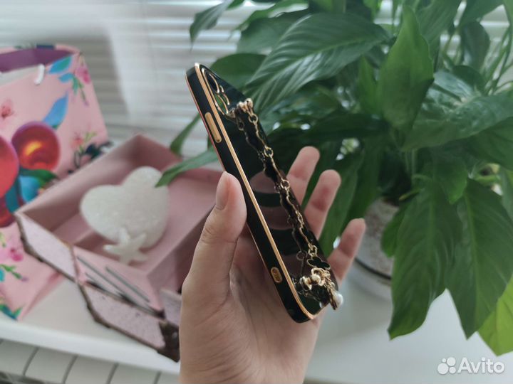 Чехол на iPhone 11