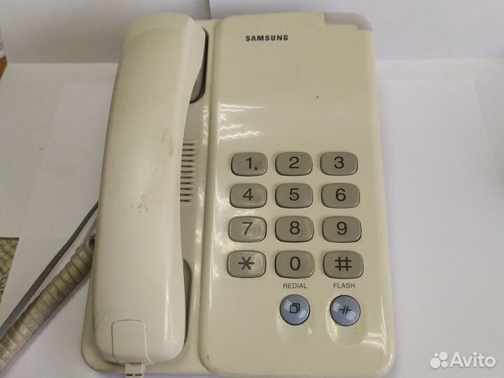 Телефон Samsung