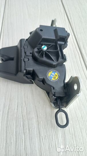 Замок крышки багажника Mercedes A2057500600