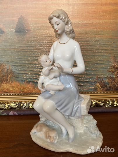 Фарфоровые статуэтки