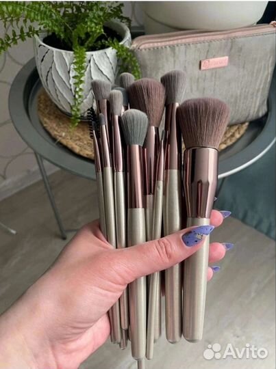 Кисти для макияжа