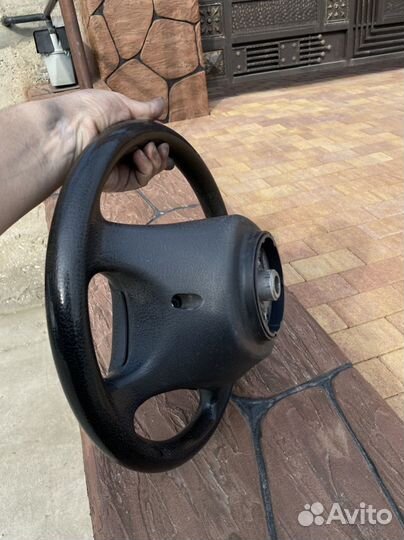 Руль на приору