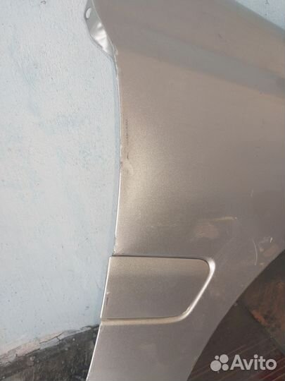 Крыло переднее правое Toyota Carina AT210