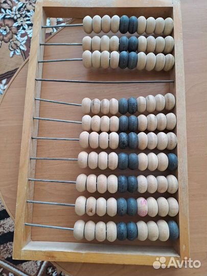 Счеты деревянные и пластиковые