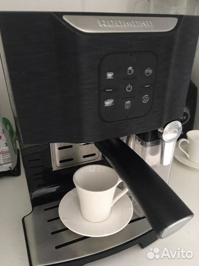 Кофеварка Redmond