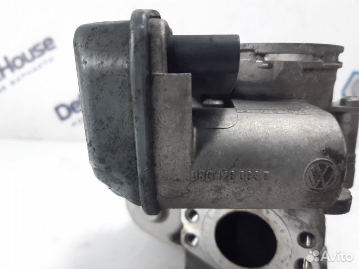 Дроссельная заслонка Volkswagen Passat B6 2.0 TDI