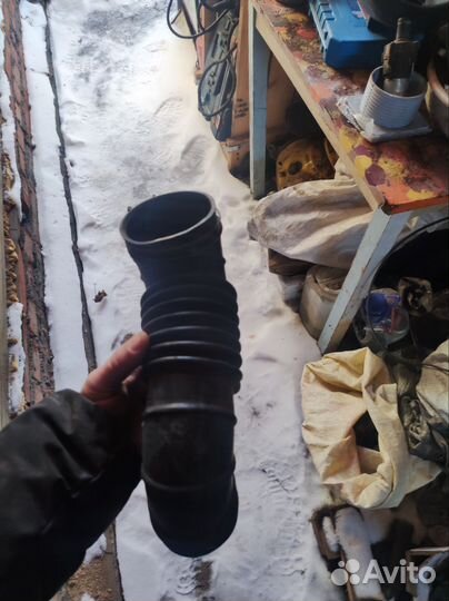 Патрубок воздушного фильтра hyundai sonata y3