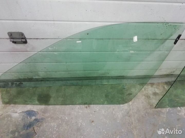 Стёкла боковые передние рено меган1 1996-2002 г. в