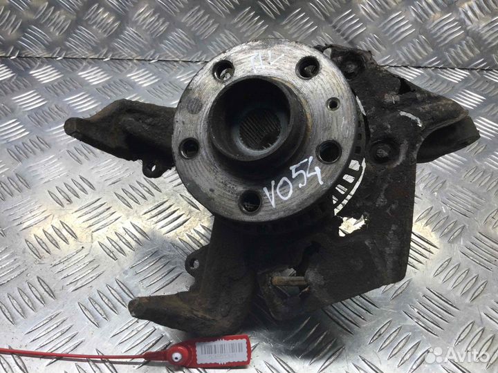 Ступица передняя левая Audi A3 AEH